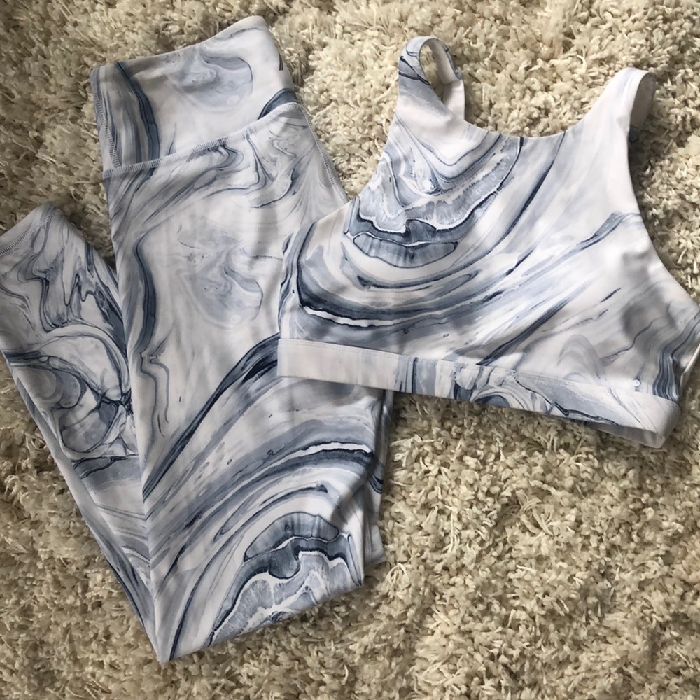 Australian Lunair workout set